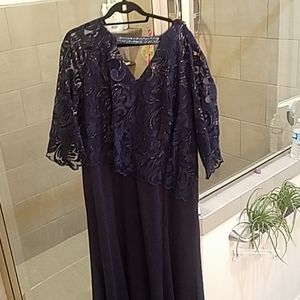 Navy gown 20w